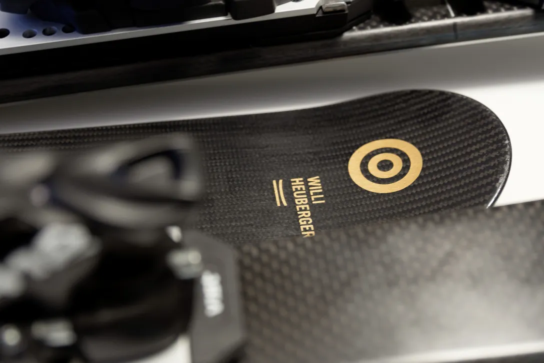 Branding auf dem Produkt, Carbon und Gold