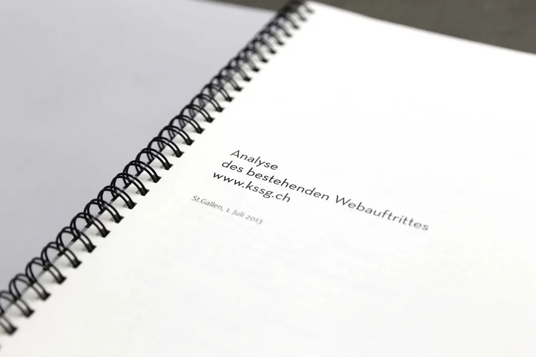 Website-Analyse, Kantonsspital St.Gallen, Internetpräsenz, Durchleuchtung, Betrachtung, detailliert, dokumentiert, Interfacedesign, Grundaufbau, Strukturierung, Kontinuität